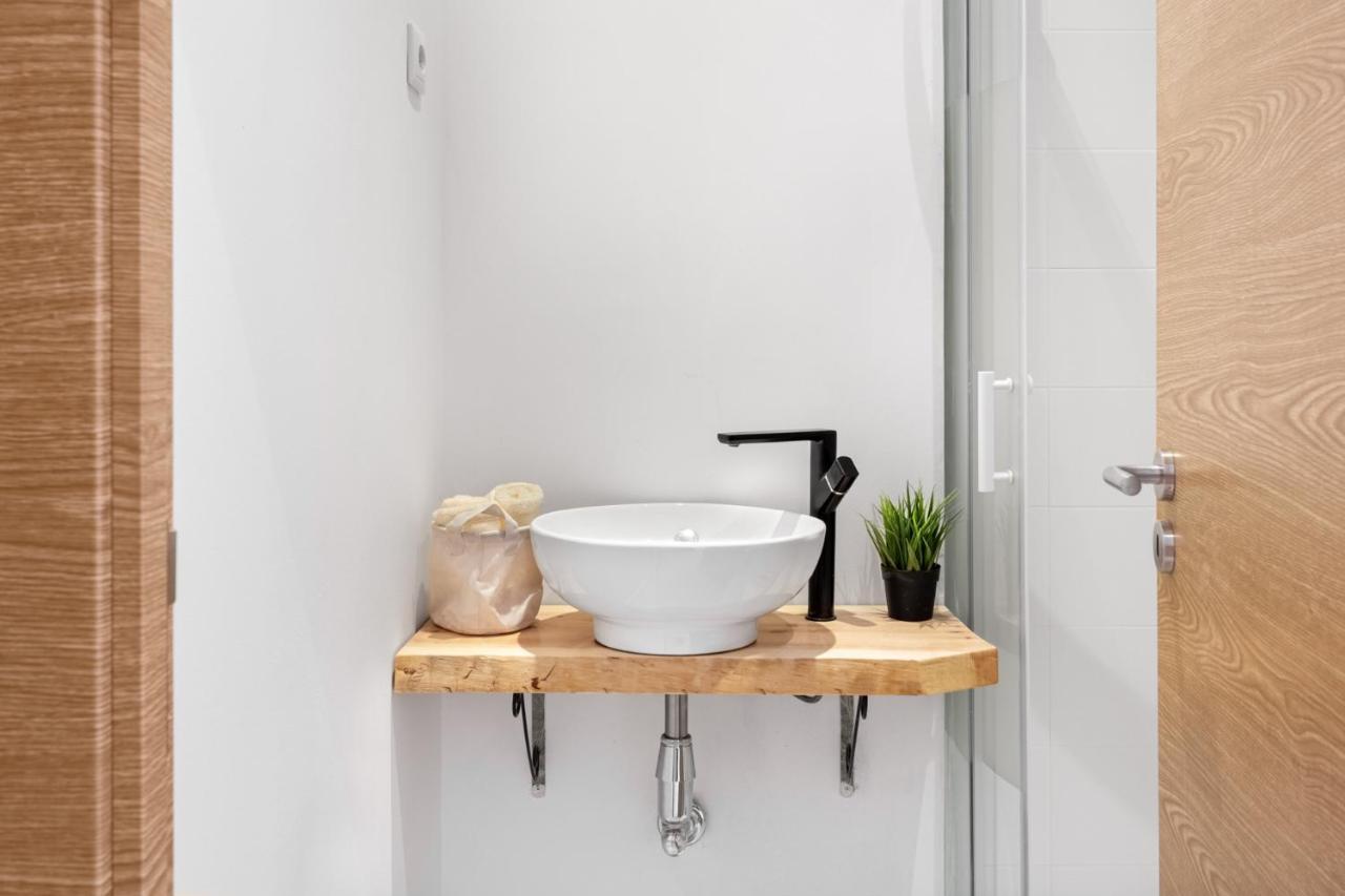 Altido Stylish Arroios Apartments, 20 Min To Centre Lissabon Buitenkant foto